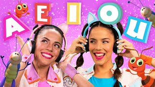 El RAP de las VOCALES y Más Canciones Infantiles de Nika y Matsu 🎵  El Reino Do Re Mi [upl. by Ettenna795]