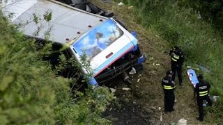 Doce muertos en accidente de tránsito en Costa Rica [upl. by Ailen501]