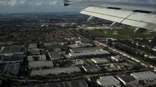 AMERICAN AIRLINES LANDING MIAMI INTL AIRPORT [upl. by Schoening]