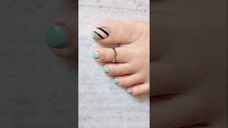 Easy toe nail design nails naildesigns pedicure nailart diynailsathome nailtutorial foot art [upl. by Tannen]