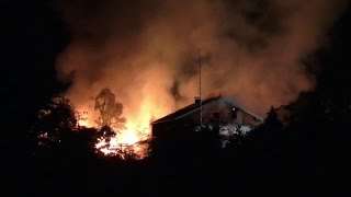 Großbrand auf Bauernhof in Parsberg  Sirenenalarm 15082014 [upl. by Annavas]