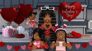 Mom surprised kids on VALENTINES DAY  KIDS LOVE IT  I Bloxburg Family Roleplay I  WITH VOICES [upl. by Aisenet]