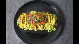 RECETTE  Blanc de poulet accompagnéde Tagliatelle au basilic [upl. by Enitsua]