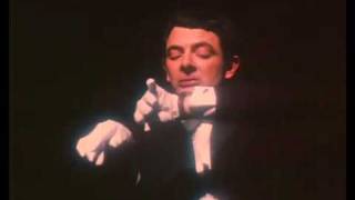 Mr BeanRowan Atkinson plays Beethovens Pathetique Sonata and Moonlight Sonata Piano [upl. by Laws26]