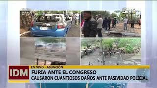 Furia en zona del Congreso en Asunción [upl. by Yael]