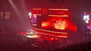 Twenty One Pilots  Stressed Out Live in Nashville [upl. by Whallon]