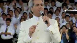 Benny Hinn canta El Shadai [upl. by Rivard683]