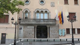 Cornellà de Llobregat Barcelona decreta tres días de luto por el feminicidio de una mujer [upl. by Cleave531]