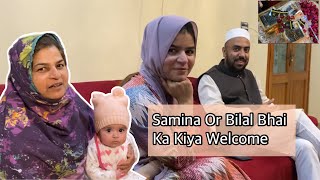 Samina Umrah Se Layi Gifts 🎁  Anfa Se Itni Dair Baad Mili  Alyna Vlogs [upl. by Macfarlane607]