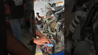 ఈరోజు మా షోరూమ్‌కి KTM  DUKE 200 జనరల్ సర్వీస్ కోసం వచ్చింది🔥 ytshorts ktmduke viral ktm [upl. by Anuahs]