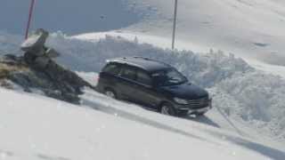 ► SNOW TEST  Mercedes ML 350 4MATIC [upl. by Yennek]