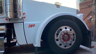 Установка хромированного колпака завершена installation of the Chrome hubcap Peterbilt 389￼￼ С15 Cat [upl. by Neened]