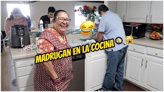 MI MAMA DICE QUE NO PUEDE DEJAR DE COCINAR🥘😳 NI LEVANTARSE TARDE ⏰😱😵‍💫 ME PUSE MIS UÑAS 💅🏻😜 [upl. by Emerick]