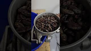 Proceso por el que pasa el cacao para llegar al licor de cacao cacaolicordecacaochocolateorganic [upl. by Kyte]