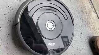 iRobot Roomba 614 Robot Vacuum  Good for Pet Hair Carpets Hard Floors Self Charging Review [upl. by Nylra]