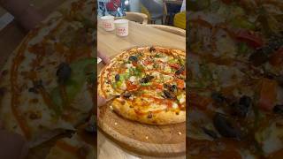 Pizza🍕ko Rate Kro😍 pizza pizzalover pizzatime pizzalovers fastfood fastfoodie foodie food [upl. by Oreves]