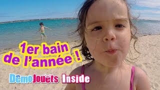 Première Baignade de lannée en bord de mer pour la famille  Démo jouets Inside [upl. by Renner]