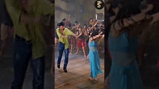 90s Shahrukh Khan old 💎🏆🏅dance video hindi90ssongs bollywood bestof90shindisongs uditnarayan [upl. by Annaer]