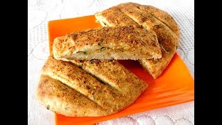 garlic bread recipe in microwave  Dominos Garlic Bread  mummys magic [upl. by Eemak]