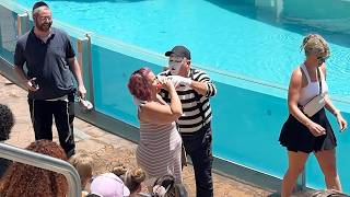 Tom The HILARIOUS SeaWorld Mime  Tom the Mime Full Show [upl. by Aicirtak529]