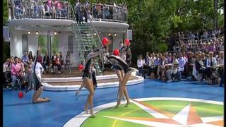 Deutsche Gruppe der Rhythmischen Sportgymnastik beim ZDF Fernsehgarten 07082011 [upl. by Newra978]