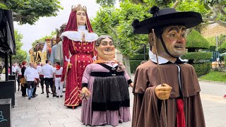 Gigantillos y Gigantones de Burgos en el día de la ofrenda de flores a Santa María la Mayor [upl. by Sello]