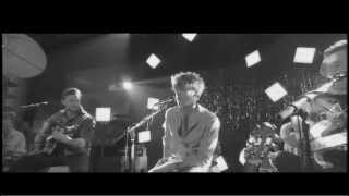 Paolo Nutini  Scream Funk My Life Up live [upl. by Llenrep]