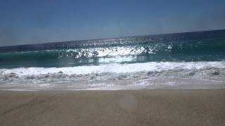 Large waves at Cabos Beach [upl. by Leahcimnaj839]