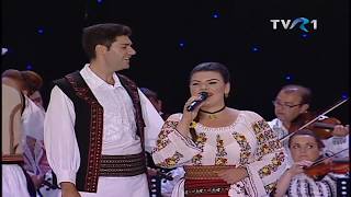 Iulia Mihai  live  La cireşul de pe vale [upl. by Angel492]