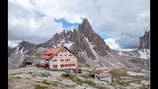 Wanderung von Sexten zur Dreizinnenhütte  Wandern Südtirol [upl. by Ahsirtak]