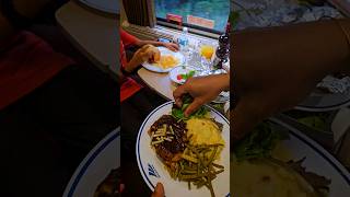 ട്രെയിനിൽ Free ആയി കിട്ടിയ ഡിന്നർ Todays Free Dinner From Amtrak train  amtrak dinner train [upl. by Jacquetta]