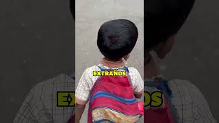 Este Niño Se Avergüenza Por Llevar Un Bolso Roto 💔❤️‍🩹 historiasreales [upl. by Moyra]