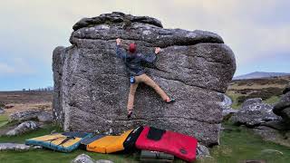 6b Traverse f6C  Bonehill Rocks Dartmoor Bouldering [upl. by Nikaniki]