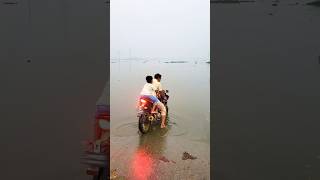 ReshomBari ❤️ রেশমবাড়ি বিল শাহজাদপুর reshombari cholonbil flood sirajgonj motovlog [upl. by Laird25]