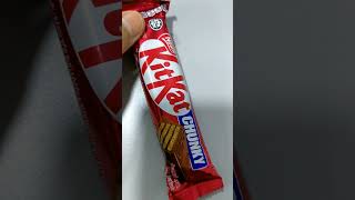 LETS EAT KITKAT CHUNKY CHOCOLATE chocolatechunkykitkatviralviralvideoyoutubeshorts [upl. by Ekez]