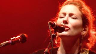 Kathleen Edwards Change The Sheets  Pitchfork Paris festival [upl. by Anayit]