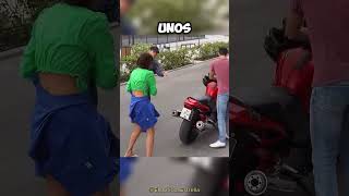 Su vestido se QUEDÓ atrapado en la MOTO y 😱🙌 [upl. by Nevanod]