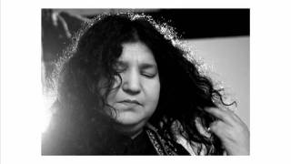 ‪Abida Parveen  Ghoonghat Ohle Na Luk Sajna‬‏  YouTube2flv [upl. by Kneeland]