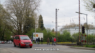 Schrankenposten Bahnübergang LindauReutin quotBregenzer Straßequot [upl. by Etnud93]