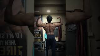 BACK workout 💪 gym ytshort shortvideo trending gymlife [upl. by Kinata]