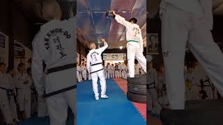 Salto en alto 💥 Patada frontal en tijera  Taekwondo ITF 🥋 [upl. by Kris]