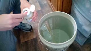 Vitamin C Powder to Dechlorinate Water for Growing Weed Using Organic DIY CalMag [upl. by Spencer]