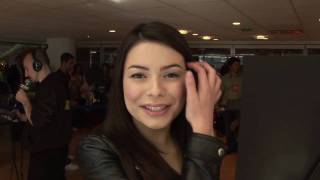 Miranda Cosgroves Sparks Fly Toys R Us Celebration [upl. by Cynthla]