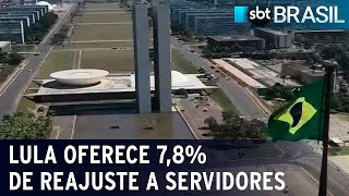 Lula oferece 78 de reajuste a servidores e R 20000 no vale  SBT Brasil 170223 [upl. by Duggan604]