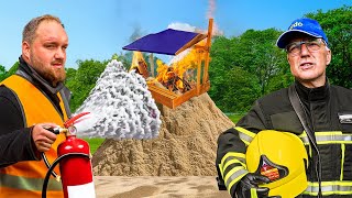 Großbaustelle in der Kreisliga Wir bauen einen Deluxe Sandkasten  2   Udo amp Wilke [upl. by Atoel]