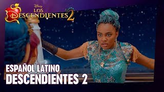 Descendientes 2  Uma intenta robar la varita  Español Latino CLIP [upl. by Oam]