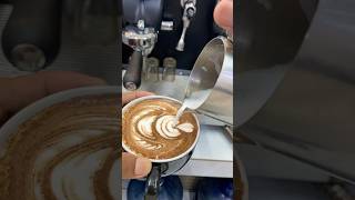 WING TULIP  LATTE ART 002 coffee latteeart coffeelatte cafelatte cafe latteartist coffee [upl. by Hsakiv406]