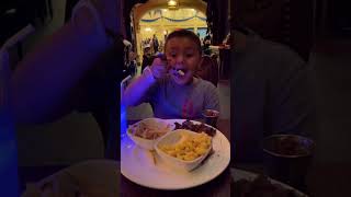 How a Hacker eats Mac and Cheese in Disney World [upl. by Gussman]