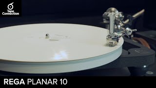 Rega Planar 10  Highend Letvægts Pladespiller Med Imponerende Ydelse [upl. by Faun]