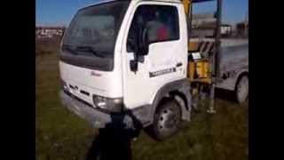 ASTA NISSAN CABSTAR CON GRU [upl. by Oirogerg]